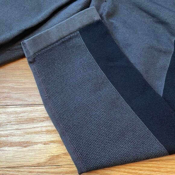 Under Armour Cropped Compression - Picture 4 of 7